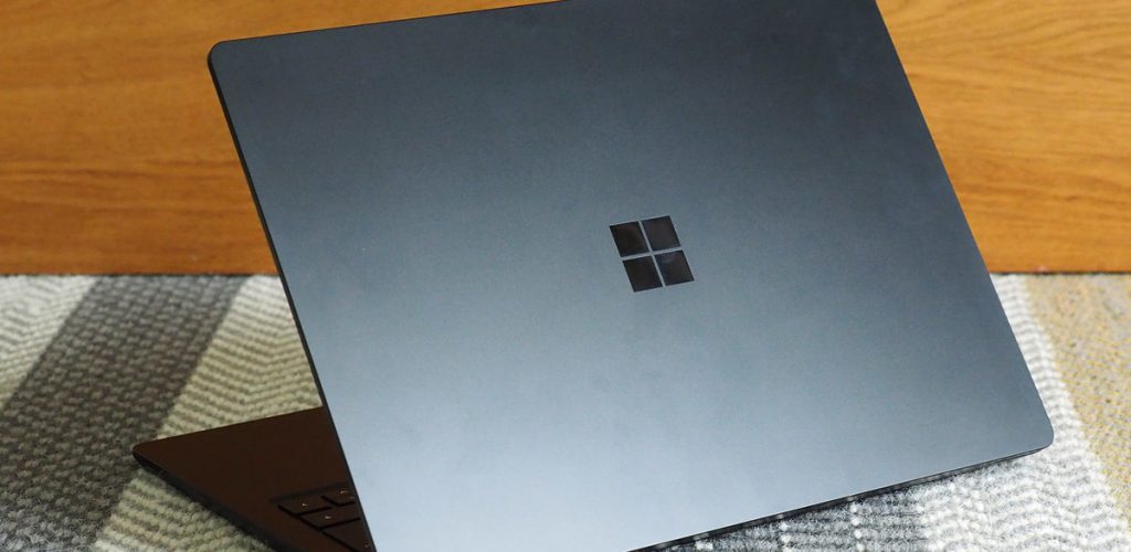 Microsoft-Surface-Book.jpg